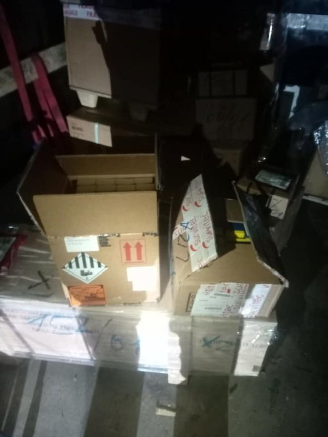 На «Ягодині» у вантажівці знайшли прихований товар на майже пів мільйона гривень. ФОТО