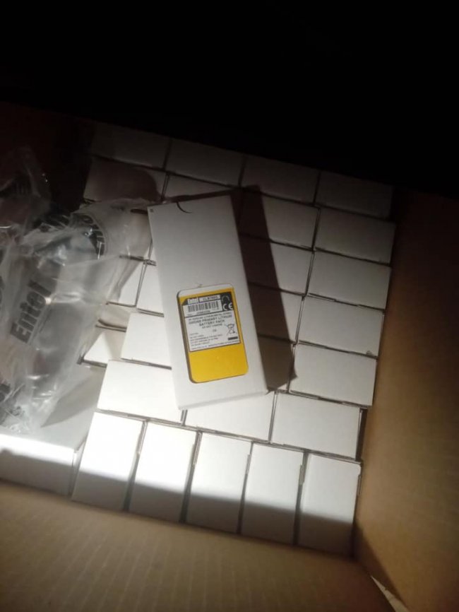 На «Ягодині» у вантажівці знайшли прихований товар на майже пів мільйона гривень. ФОТО