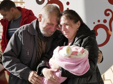 Дружина загиблого Героя з Волині народила доньку. ФОТО