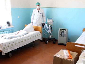 У яких волинських лікарнях розгорнули нові місця для хворих на коронавірус 