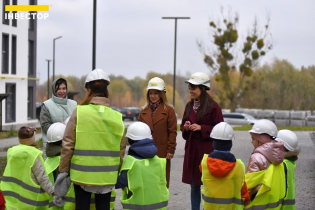 Маленьким лучанам влаштували екскурсію на будівництво ЖК «Супернова»*