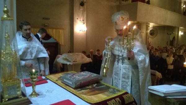 Громада Каменя-Каширського освятила паску на місці,  де раніше стояла церква. ФОТО