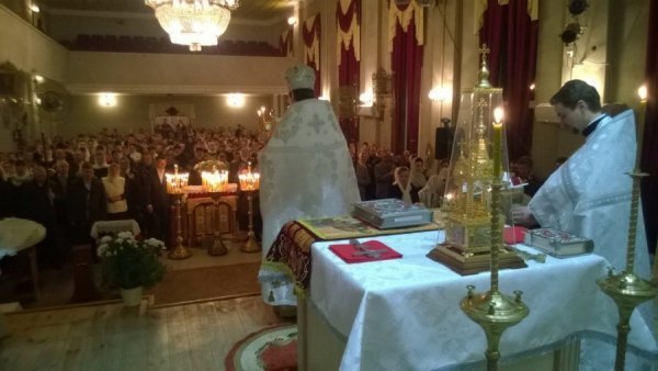 Громада Каменя-Каширського освятила паску на місці,  де раніше стояла церква. ФОТО