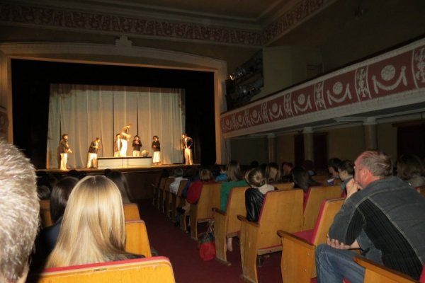 Новини з минулого. Поліцейські суди та мітинги під ОДА