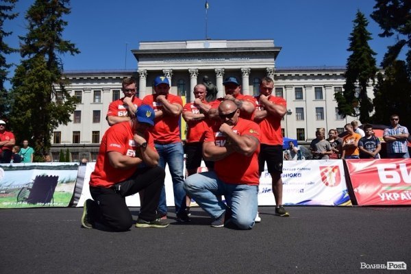 22 богатирі вражали лучан надзвичайною силою та міццю. ФОТО
