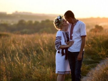 Зустріла коханого у війську: романтична історія подружньої пари, яка захищає Україну на Донбасі