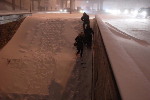 Фото Києва, заваленого снігом