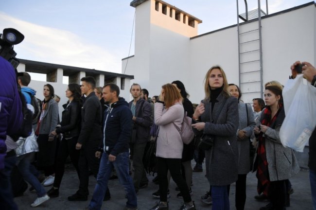 На даху луцької «Супернови» показали виставу-експеримент*