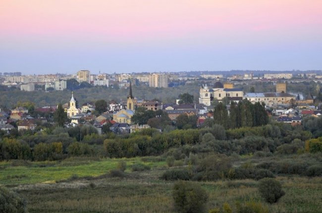 На даху луцької «Супернови» показали виставу-експеримент*