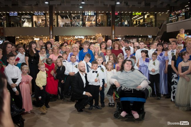 Свято з душею: у Луцьку відбувся «Осінній бал». ФОТО