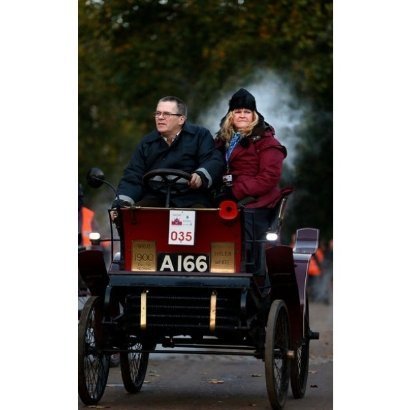 Автопробіг у Лондоні: вулицями міста проїхалося півтисячі раритетних авто. ФОТО. ВІДЕО