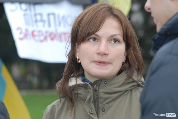 Євромайдан у Луцьку: день другий. ФОТО. ВІДЕО 