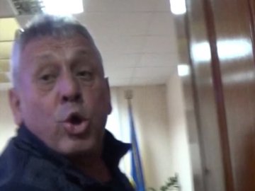 За напад на журналістку судитимуть службовця Підгайцівської сільради. ВІДЕО
