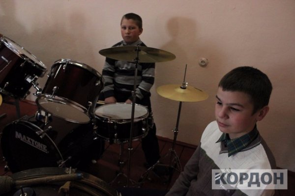 На Волині шкільному духовому оркестру купили інструменти