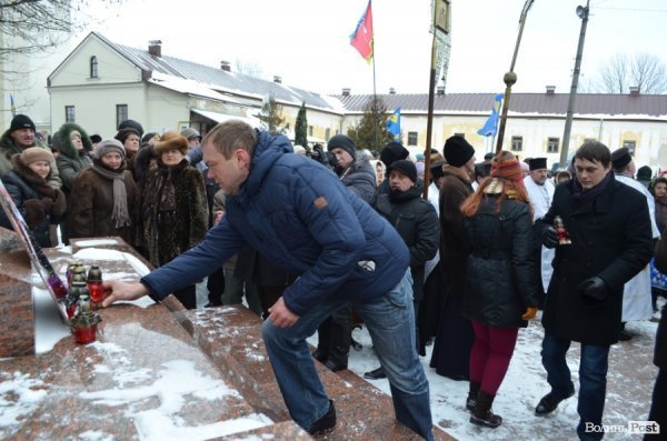 У Луцьку вшанували євромайданівців, убитих в Києві. ФОТО