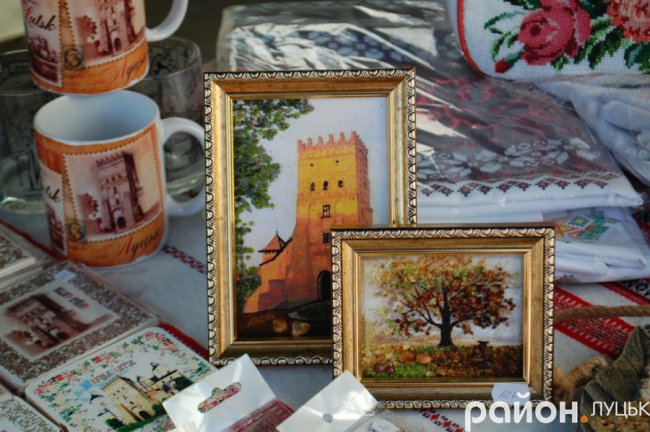 «Бурштинова осінь»: страви, мода і музика