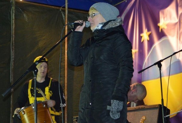 Вечірній Євромайдан у Луцьку. ФОТО. ВІДЕО