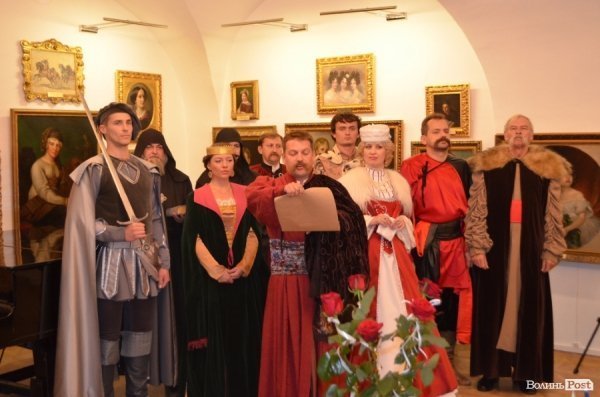 У Луцьку презентували унікальну виставку портретів литовських князів. ФОТО.