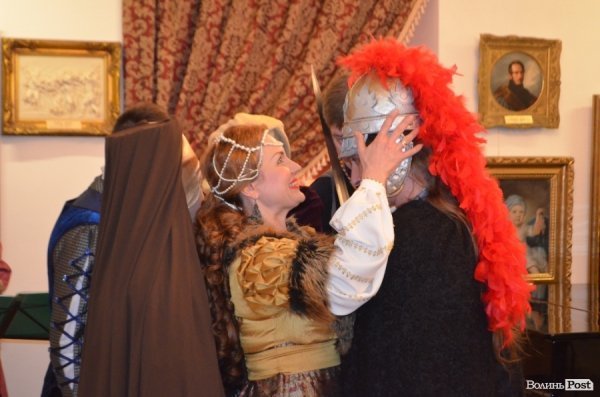 У Луцьку презентували унікальну виставку портретів литовських князів. ФОТО.