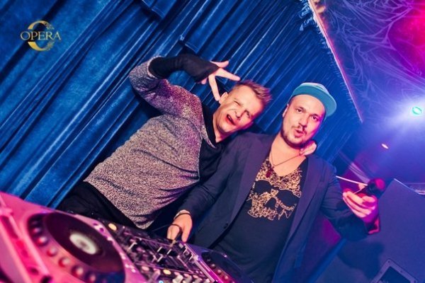 Еротичний «Дєвішнік» у луцькому клубі. ФОТО