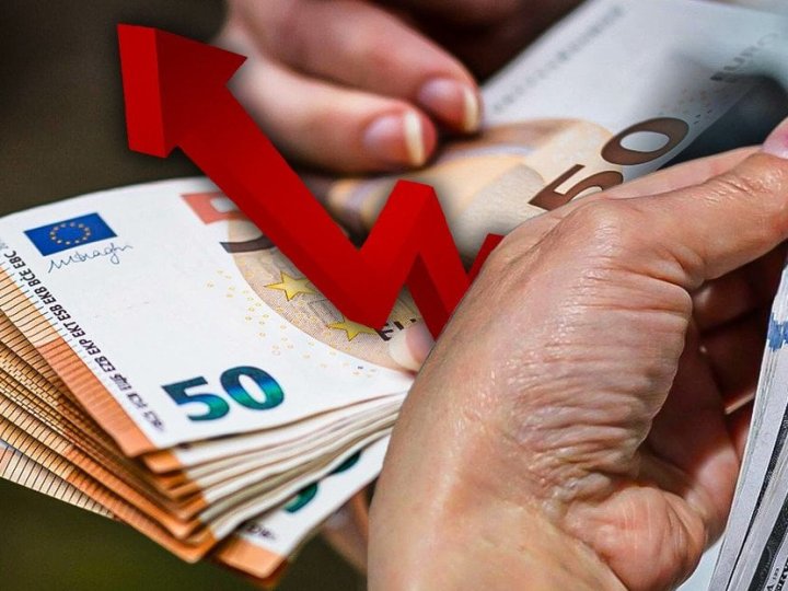 Курс валют на 12 листопада: скільки коштуватимуть долар, євро та злотий