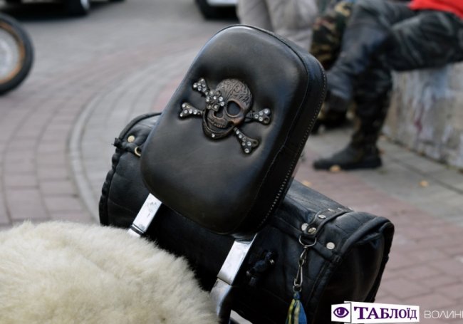 Байкери трьох країн зібралися в Луцьку, аби закрити мотосезон. ФОТО