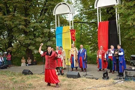 Луцькі козаки показали свою майстерність на фестивалі гармат. ФОТО