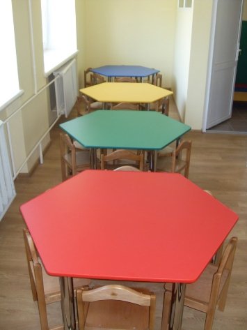 Волинський дитсадок обладнали меблями зеки. ФОТО