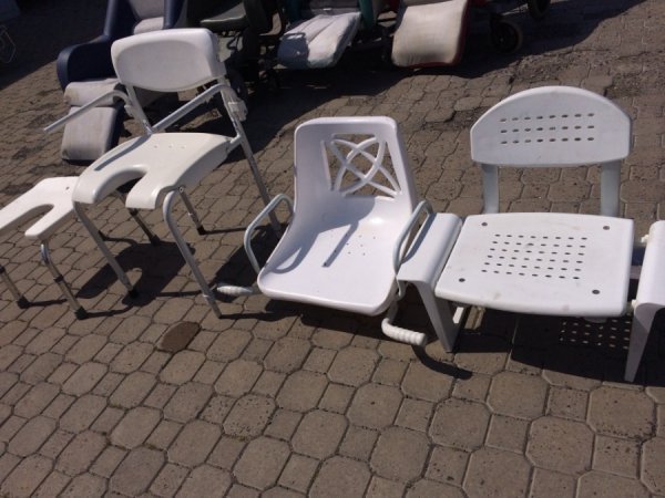 Патріоти з Францї передали допомогу волинським лікарням. ФОТО