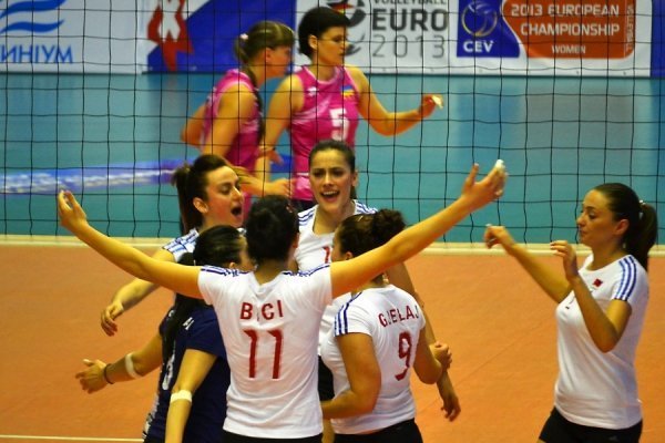 «Суперволейбол» у Луцьку: Україна розгромила Албанію і Молдову