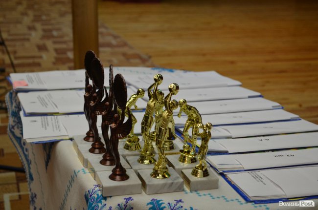 «Ви наша надія»: у луцькому педколеджі – випускний. ФОТО