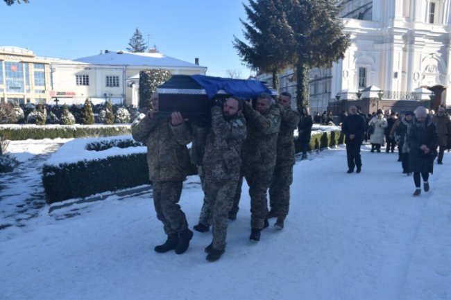У Луцьку поховали Героя Віталія Майсузенка