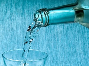 У  Володимирі підприємці торгують сурогатом на ринку