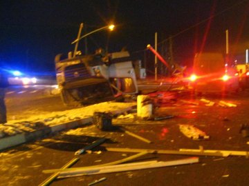 На трасі Київ-Ковель зіштовхнулись три буси