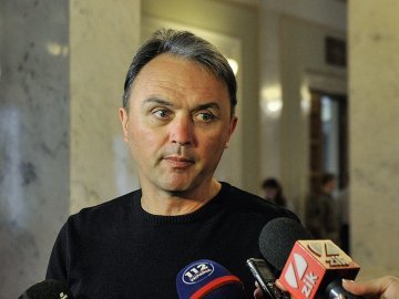 На Донбасі є 560 танків РФ, це більше, ніж в армії Великої Британії, – Лапін