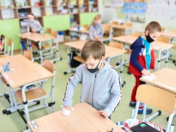 У яких школах Волині виявили нові випадки Covid-19 за останню добу