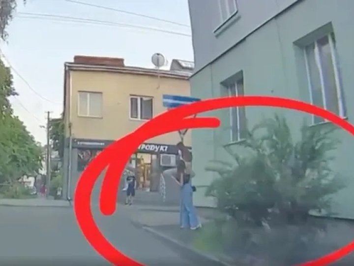 У Луцьку підлітки масово повторюють небезпечний TikTok-тренд