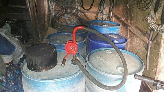 Волинські поліцейські вилучили алкоголю на мільйон гривень. ФОТО