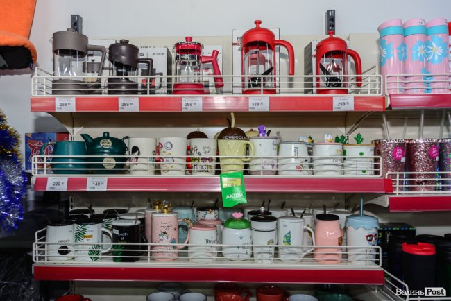 Безпрограшна лотерея і знижки: «Офіс Центр» у Луцьку три дні святкуватиме третю річницю. ФОТО*