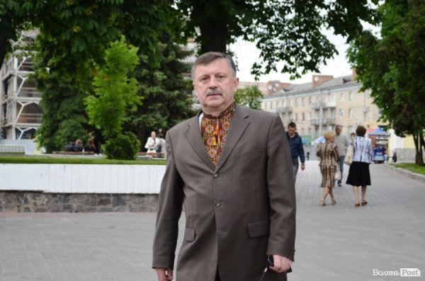 Патріарха Філарета зустрічали у Луцьку паляницею і квітами 