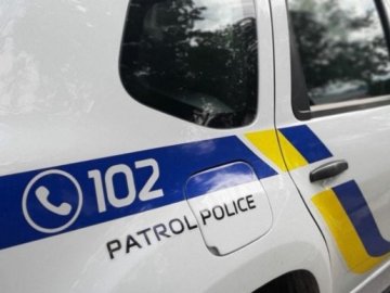 У Луцьку патрульні викрили керманича Peugeot, якого суд позбавив водійських прав
