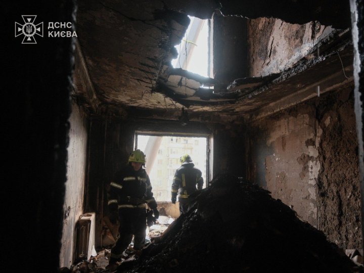 У Києві кількість загиблих зросла до семи: з-під завалів дістали тіло чоловіка