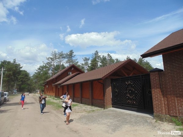 Вхід на вертолітний майданчик