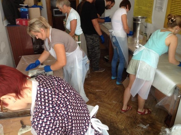 Військовий лайфхак: як волиняни роблять «броники». ФОТО. ВІДЕО