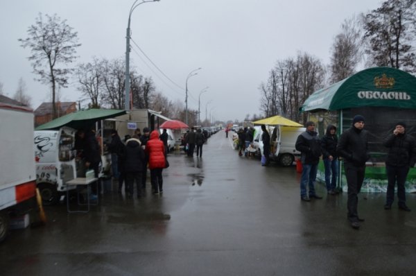 У Межигір’я вже водять платні екскурсії. ФОТО