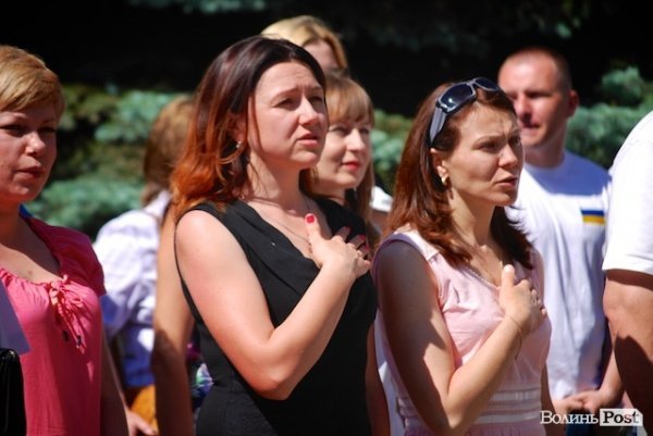 У Луцьку підняли олімпійський прапор на честь спортивних ігор в Баку. ФОТО