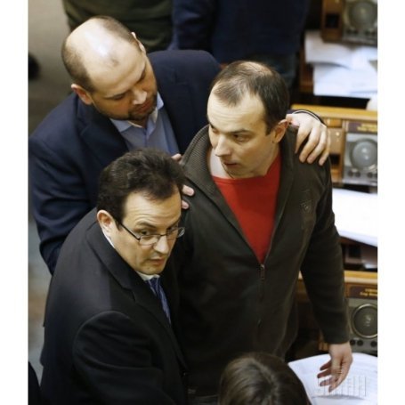 Чергова бійка у Верховній Раді, цього разу - до крові. ФОТО. ВІДЕО