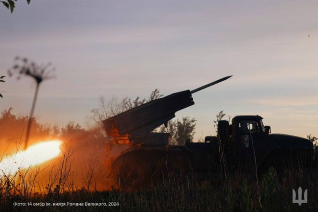 Світанок на фронті: вражаючі фото від волинської бригади