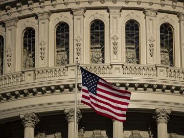 Сенат США схвалив бюджет, в якому передбачено понад 44 млрд доларів для України