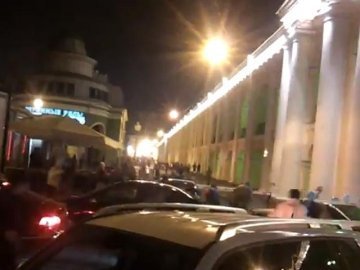 Відео бійки та стрілянини в центрі Петербурга